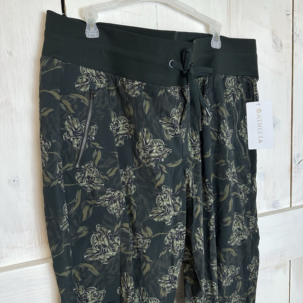 Athleta Trekkie North Printed Jogger, Terra Firma Olive Floral SIZE 20 Plus NWT - Picture 5 of 12